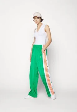 Adidas Originals Adibreak Pants - Pantalon De Survêtement - Green -ASOS a03208ca1083435b876cf1487e2990f4