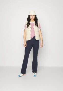 Adidas Originals 3 Stripes - T-Shirt Imprimé - Magic Mauve -ASOS a17f4d17180647f4b237de6744c04ed0