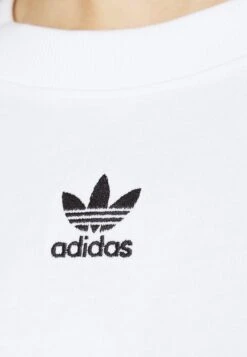 Adidas Originals Tee - T-Shirt Basique - White -ASOS a1b9f7f94ab64bfb854e480058094f6c