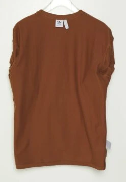 Adidas Originals Tee - T-Shirt Basique - Dust Rust -ASOS a2479d9b932a4353a64152e60ea721ba