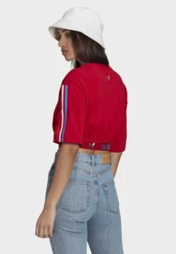 Adidas Originals Primeblue Adicolor Originals Relaxed T-Shirt - T-Shirt Imprimé - Scarlet -ASOS a330a81ac7064e879f62f8465d81c149