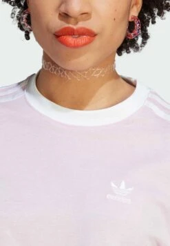 Adidas Originals Color Classics 3-Stripes - T-Shirt Imprimé - Orchid Fusion -ASOS a602eacb509d47f3ac71d53ce4f1c1ca