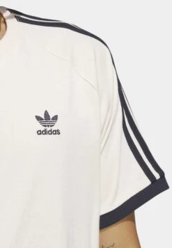 Adidas Originals Sst 3 Stripes - T-Shirt Imprimé - Quartz/Legend Ink 8 Adidas Originals Sst 3 Stripes - T-Shirt Imprimé - Quartz/Legend Ink -ASOS a6a9b3a7bc7e4a4e84eb0ea5eb7805e3
