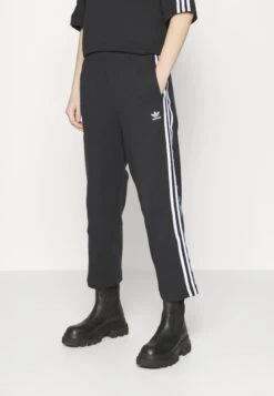 Adidas Originals Open Pant - Pantalon De Survêtement - Black -ASOS a6f223c91de343be9afc770d575f11a0