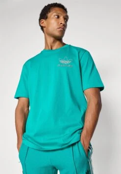Adidas Originals LIVERPOOL FC ICON GRAPHIC T-SHIRT - Article De Supporter D'équipe De Club - Sea Green -ASOS a88a0f9802324717afad759df7e5433d