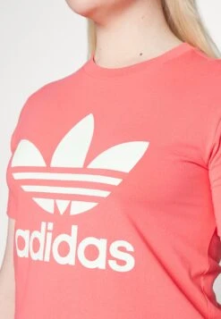 Adidas Originals Trefoil Tee - T-Shirt Imprimé - Semi Turbo -ASOS a8ad192f439a4bb0b513e7cac9f8026f