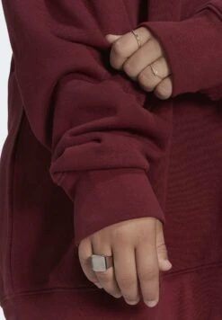 Adidas Originals Crew - Sweatshirt - Shadow Red -ASOS a8c7ad94cf3d41b0a8c73ac6b11902e5