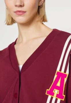 Adidas Originals Originals Collegiate Cardigan - Sweat Zippé - Shadow Red -ASOS aa09cd52235a48e7bb6ed899d5d9e813