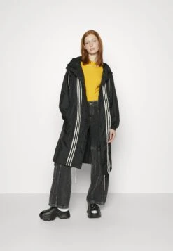 Adidas Originals Adicolor 70S Shiny - Parka - Black -ASOS aca00a48820740b98775d33899859ea0