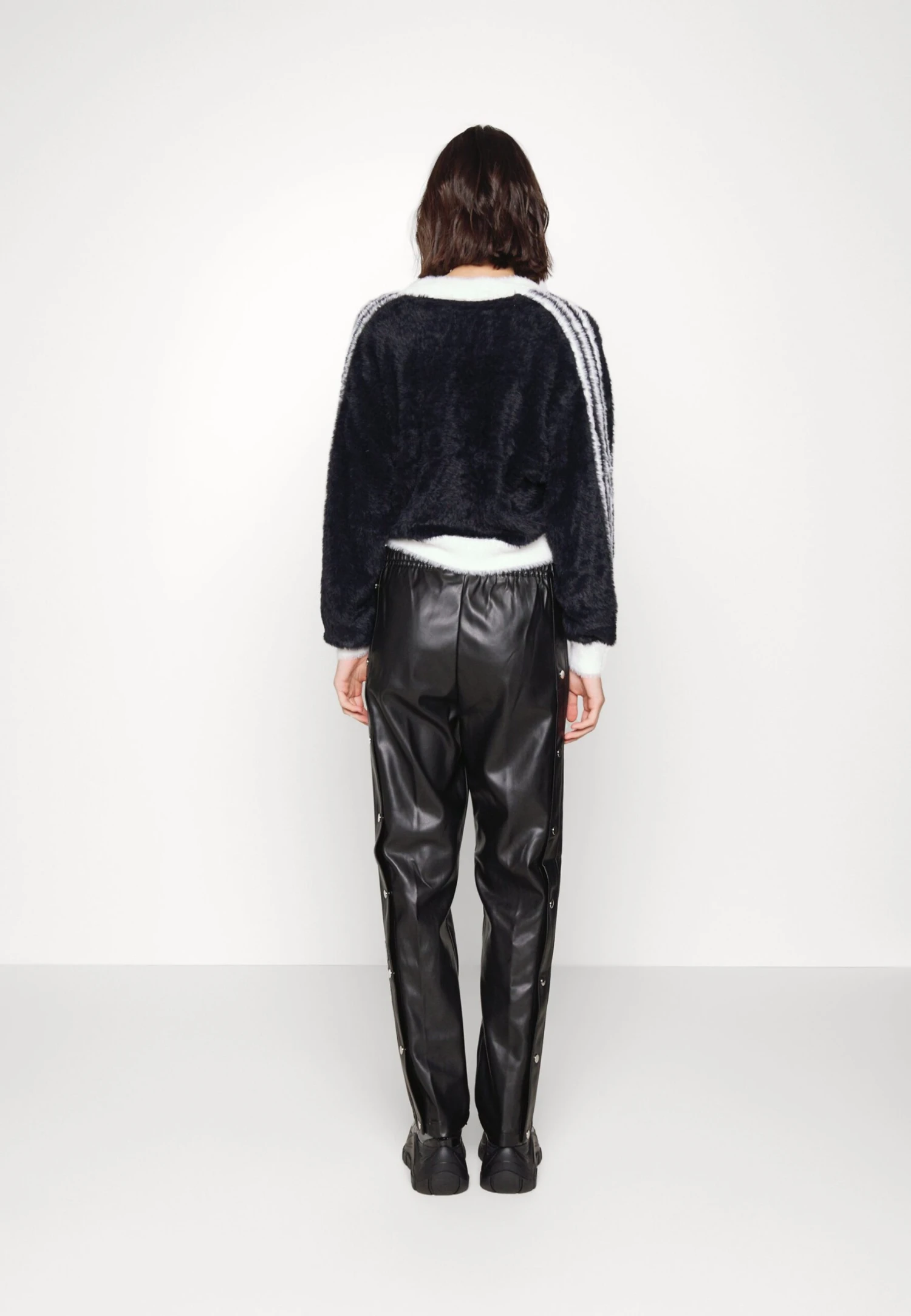 Adidas Originals Adibreak - Pantalon Classique - Black 4 Adidas Originals Adibreak - Pantalon Classique - Black – Image 4