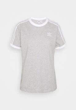 Adidas Originals 3 Stripes - T-Shirt Imprimé - Medium Grey Heather -ASOS b1c47dddad6241888d587faf499cadaf