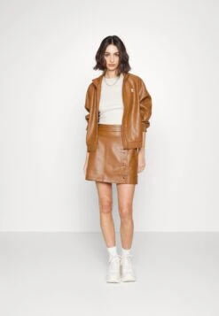 Adidas Originals Jacket - Veste En Similicuir - Wild Brown -ASOS b411b19b6de6401593683577a0f4a513