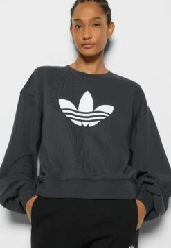 Adidas Originals Crew - Sweatshirt - Carbon -ASOS b47e653ef6fe4c22a569bf821b88418a