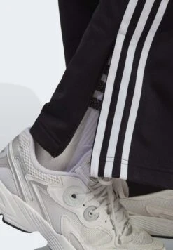 Adidas Originals Adicolor Classics Firebird Trackpant Primeblue - Pantalon De Survêtement - Black -ASOS b8fba7a20ecc4392b68e7b8c34c974d7