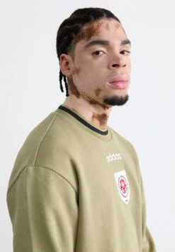 Adidas Originals CREWNECK - Sweatshirt - Orbit Green 11 Adidas Originals CREWNECK - Sweatshirt - Orbit Green -ASOS b9af3c9764354019a19fc502b59dce4b