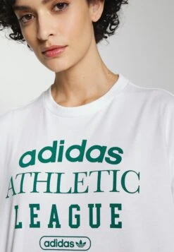 Adidas Originals Adidas Retro Luxury Tee - T-Shirt Imprimé - White -ASOS ba761f4a665f4153a96d415b113d344b