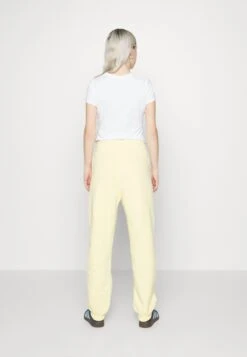 Adidas Originals Essentials - Pantalon De Survêtement - Almost Yellow -ASOS bc0920298a8843468880f80fddcd1eb5