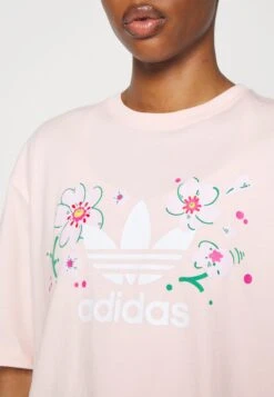 Adidas Originals Oversized Tee - T-Shirt Imprimé - Icey Pink -ASOS bc6e1e16b78a408d98d656bbed837c18