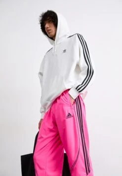 Adidas Originals Sweatshirt - White/black -ASOS c1c258474640427da2e3b8e9cc3116f1