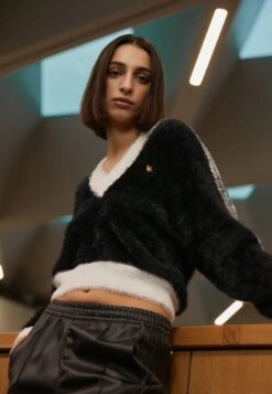 Adidas Originals Fluffy Jumper - Pullover - Black