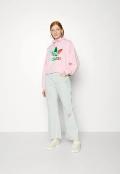 Adidas Originals Adicolor 70S Cropped Hoodie - Sweatshirt - True Pink 9 Adidas Originals Adicolor 70S Cropped Hoodie - Sweatshirt - True Pink -ASOS c401bb59d79a424d9705bc2c3824f4c9