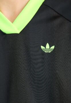 Adidas Originals DRESS - Robe En Jersey - Black/signal Green -ASOS c4118f36e96442edbd1c6e99b57cbfa0