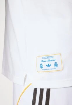 Adidas Originals REAL MADRID ICON LONG SLEEVE POLO - Article De Supporter D'équipe De Club - White/bluebird -ASOS c70a066479c843b8a54af3bb9e247e89