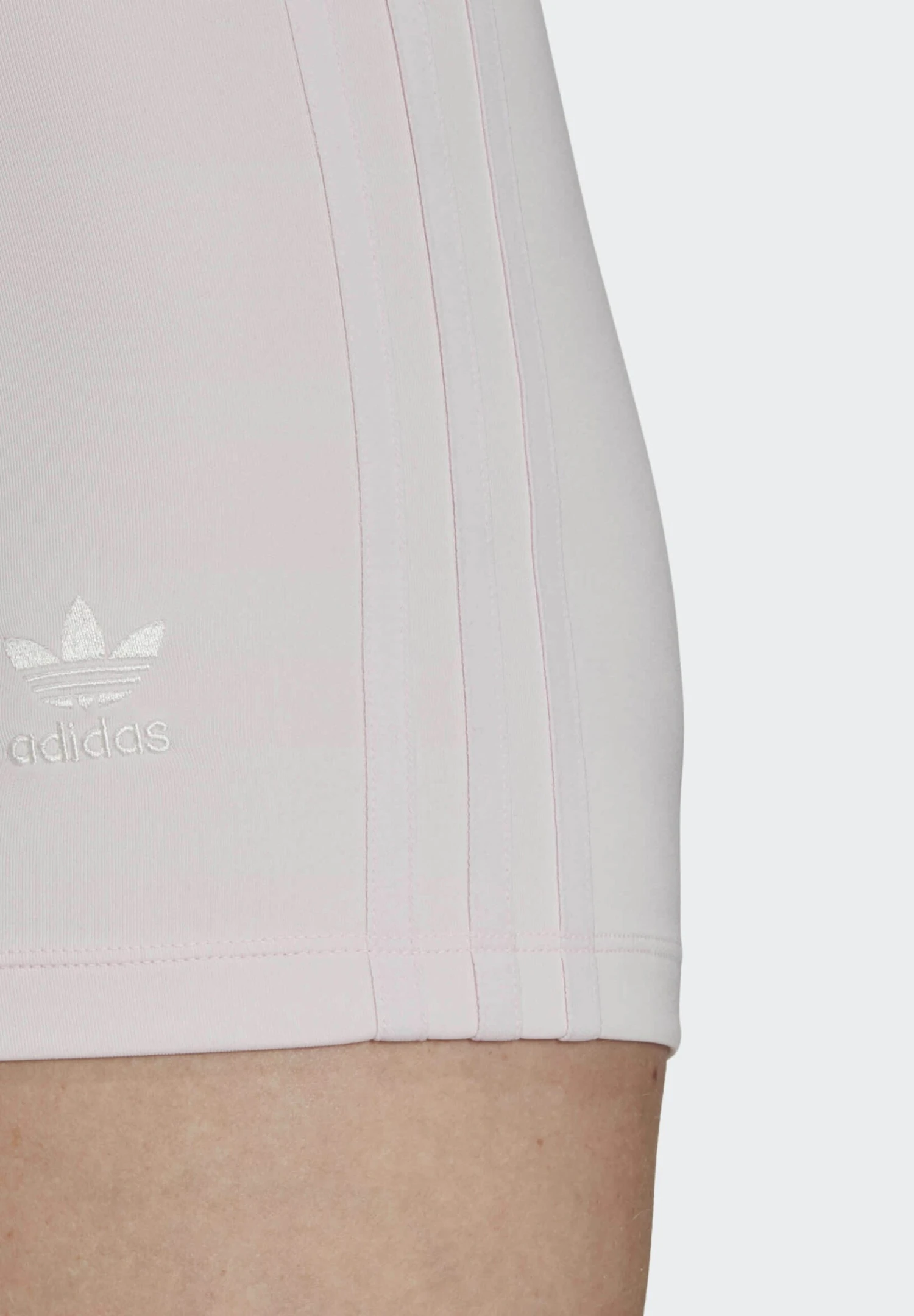 Adidas Originals Tennis Luxe Booty Shorts Originals - Short - Pearl Amethyst 5 Adidas Originals Tennis Luxe Booty Shorts Originals - Short - Pearl Amethyst – Image 5