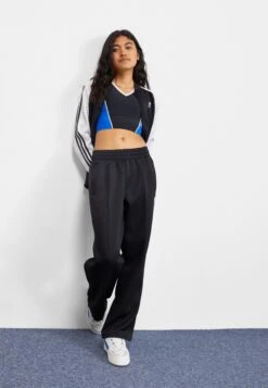 Adidas Originals Sst Tp Os - Pantalon De Survêtement - Black -ASOS c9e153c7317c4537a70c40b008af42f4