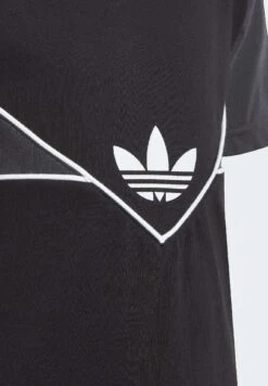 Adidas Originals Set - Survêtement - Black -ASOS ca8079ede8664f3c8763c1f9b862644a