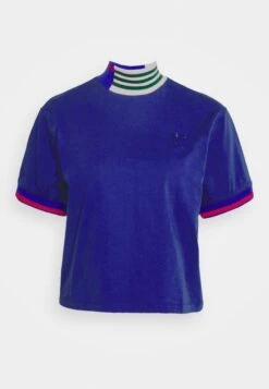 Adidas Originals Collar Crop Tee - T-Shirt Imprimé - Victory Blue -ASOS cb1e56c7d816468bab83eb4308d658cb