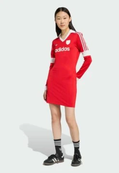 Adidas Originals GRAPHIC FOOTBALL - Robe En Jersey - Better Scarlet