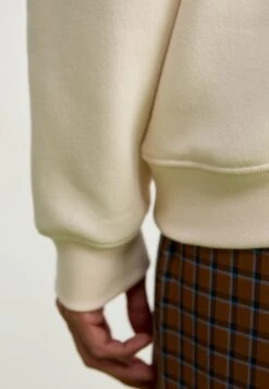 Adidas Originals LOOSE - Sweatshirt - White -ASOS ce568c96473e4a90a4f40cd98a090081