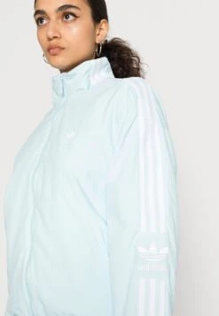 Adidas Originals Track - Veste Légère - Almost Blue -ASOS d2ca209b080a4151a14f2518a0c20542
