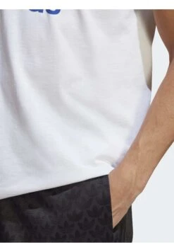 Adidas Originals Trefoil Unisex - T-Shirt Imprimé - White Semi Lucid Blue -ASOS d4f3ba53a5fb4abbae598f280b0e5cac