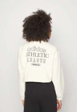 Adidas Originals Cropped - Sweat Polaire - White -ASOS d90903cb61c946d58420128dbe73d03b