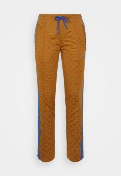 Adidas Originals Adicolor 70S - Pantalon De Survêtement - Brown Desert 15 Adidas Originals Adicolor 70S - Pantalon De Survêtement - Brown Desert -ASOS da1e9fb0982e4ed78b19424d7594404b