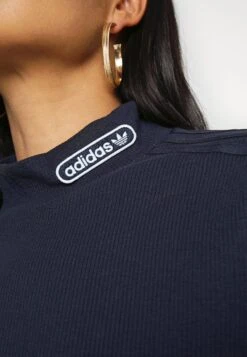 Adidas Originals Cropped - T-Shirt À Manches Longues - Legend Ink -ASOS da23dfd8736b4cb9a99dd86964935b04