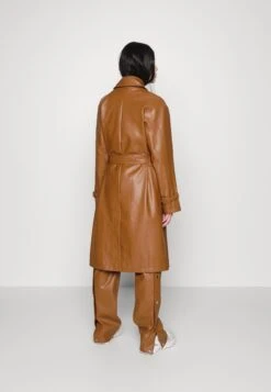 Adidas Originals Trench - Wild Brown -ASOS da5bba2059e74ee3b35f554d869b50f3