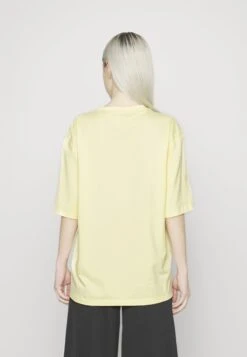 Adidas Originals Essentials - T-Shirt Basique - Almost Yellow 10 Adidas Originals Essentials - T-Shirt Basique - Almost Yellow -ASOS da883ef9d1bd4cca87cbcd9945ab3522
