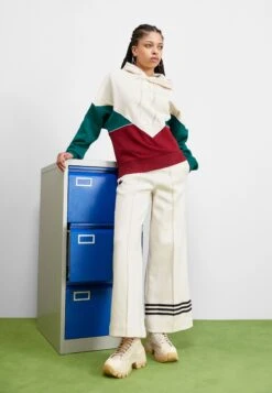 Adidas Originals Pantalon De Survêtement - White/Black -ASOS db34ac8911cd40d18369a6c79ec78072