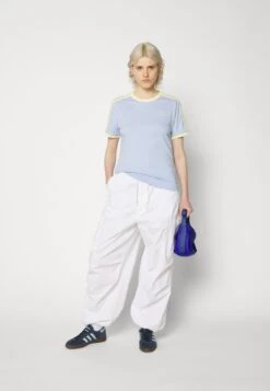 Adidas Originals Archive Graphic Tee - T-Shirt Imprimé - Blue Dawn 11 Adidas Originals Archive Graphic Tee - T-Shirt Imprimé - Blue Dawn -ASOS dccee107d9d24621afe3183078d48661