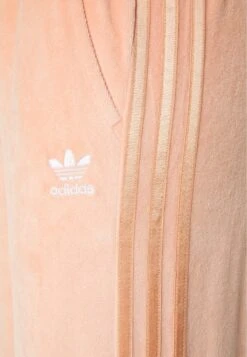 Adidas Originals Jogger - Pantalon De Survêtement - Ambient Blush -ASOS e08fdbc33ea143d09eac970ebc5e9df6