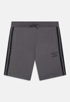 Adidas Originals Short - Grey Five 7 Adidas Originals Short - Grey Five -ASOS e2d7a5cf3eba49239c125b6b52b3840a