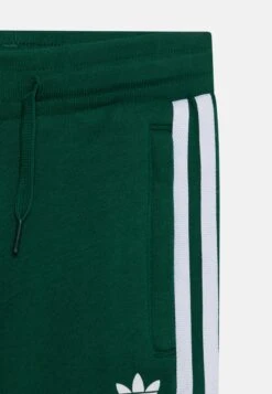 Adidas Originals Crew Unisex Set - Sweatshirt -ASOS e583dd23c37f4e31ac0847e3bd225e0d