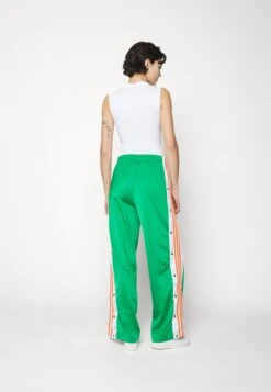Adidas Originals Adibreak Pants - Pantalon De Survêtement - Green -ASOS e61eb44ebba34adc914f039778046066