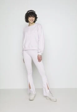 Adidas Originals Crew - Sweatshirt - Almost Pink -ASOS e6a78074726d422390368998f5153b48