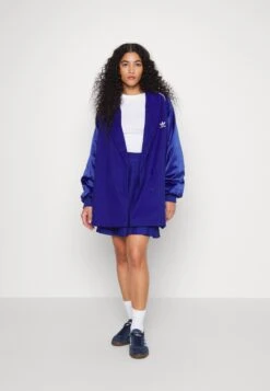Adidas Originals Originals Varisty - Blazer - Victory Blue -ASOS e7542c5816c84280af3a2f8202cdc3b4