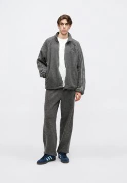 Adidas Originals Veste Polaire - Grey Strata -ASOS e7c7e07f46cd46bb8596c01166bee7d0