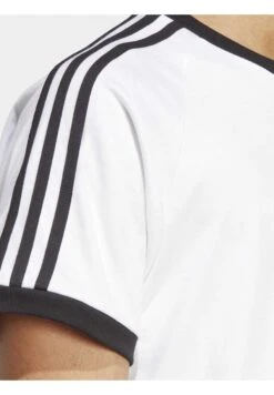 Adidas Originals Tee - T-Shirt Imprimé - White 9 Adidas Originals Tee - T-Shirt Imprimé - White -ASOS e93053e603d84672adf0c9c0bb0bf1d7